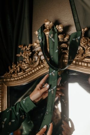 Лента за коса пчели